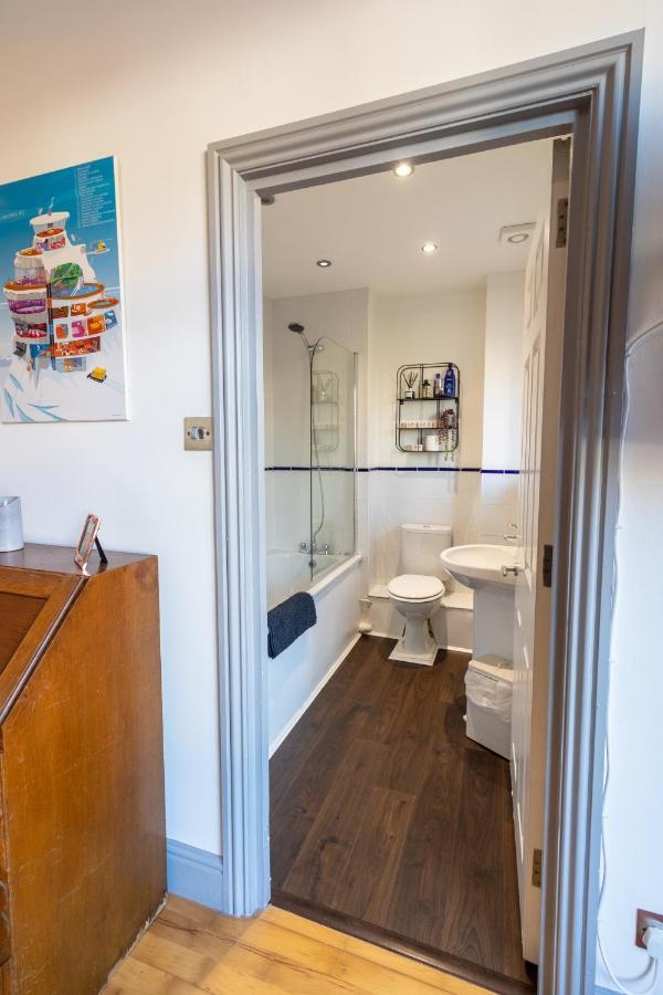 Spacious And Light Flat In Clapham London Exterior photo